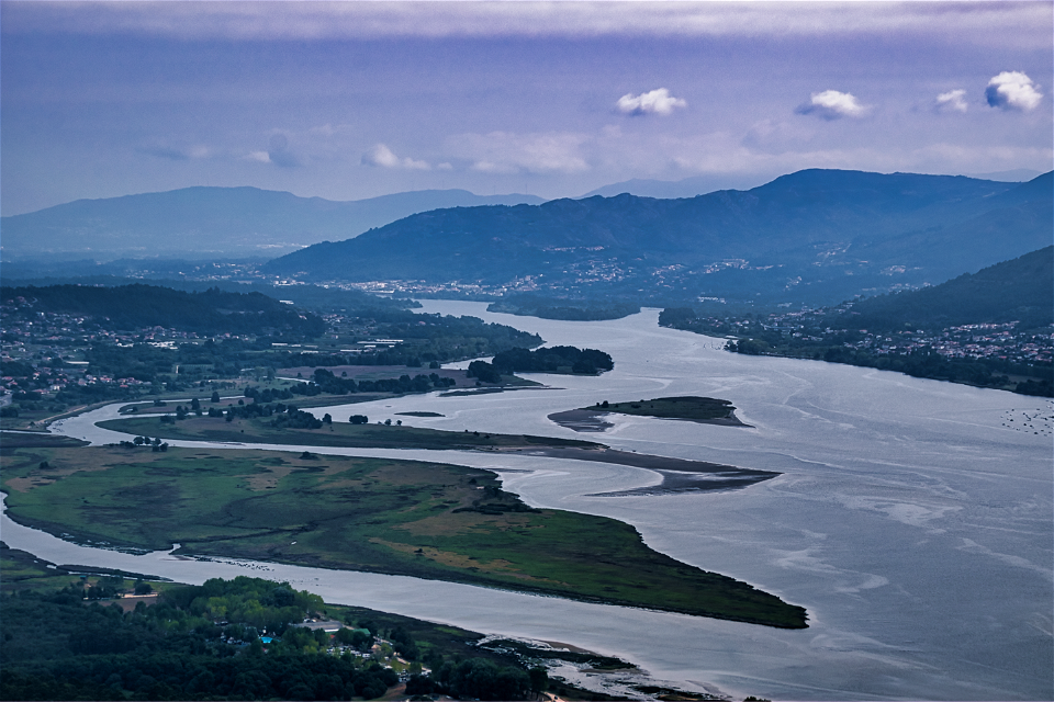 Desembocadura del Miño - Mouth of the Miño river photo