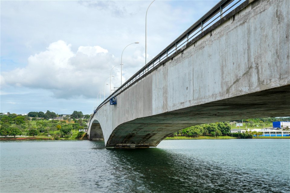 Ponte Costa e Silva vai ganhar passarela para pedestres e ciclovia