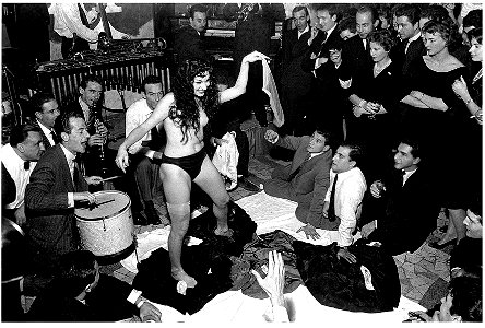 Aiche Nana's striptease, the beginning La Dolce Vita's lifestyle, 1958 photo