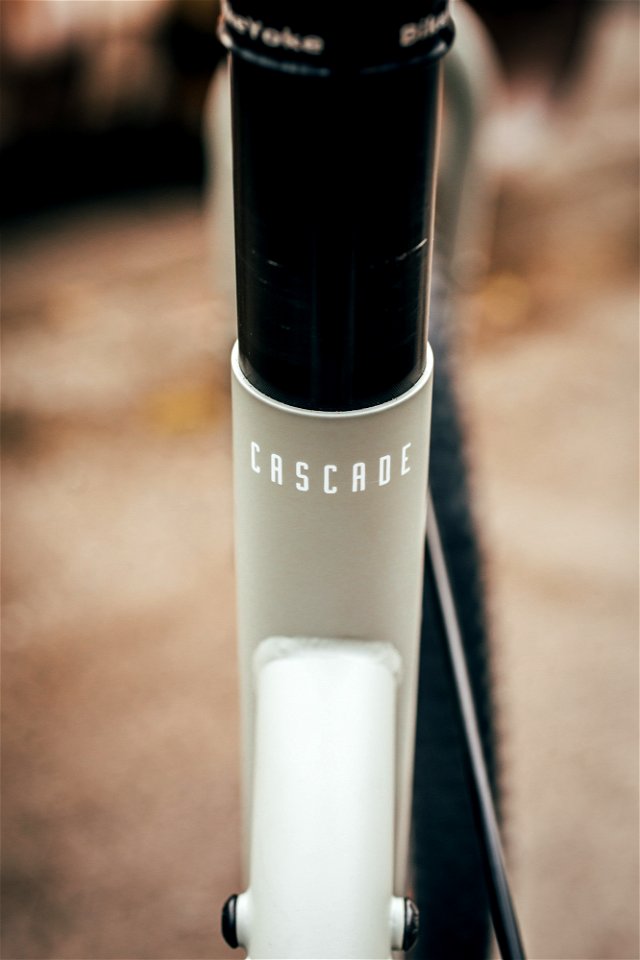 Cotic Cascade