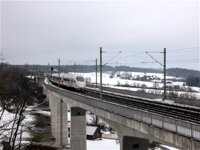 ICE3 auf der Aurrachbrücke