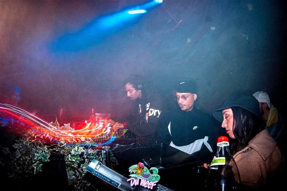 Du Weef: 16/09 Wavy Pics