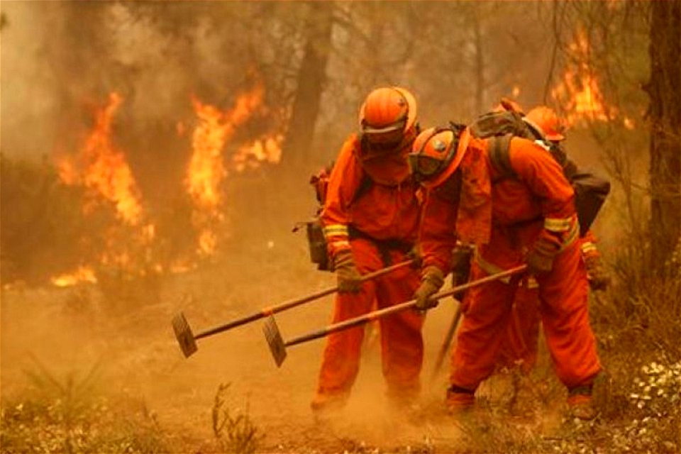 CA-Valley-Fire-03