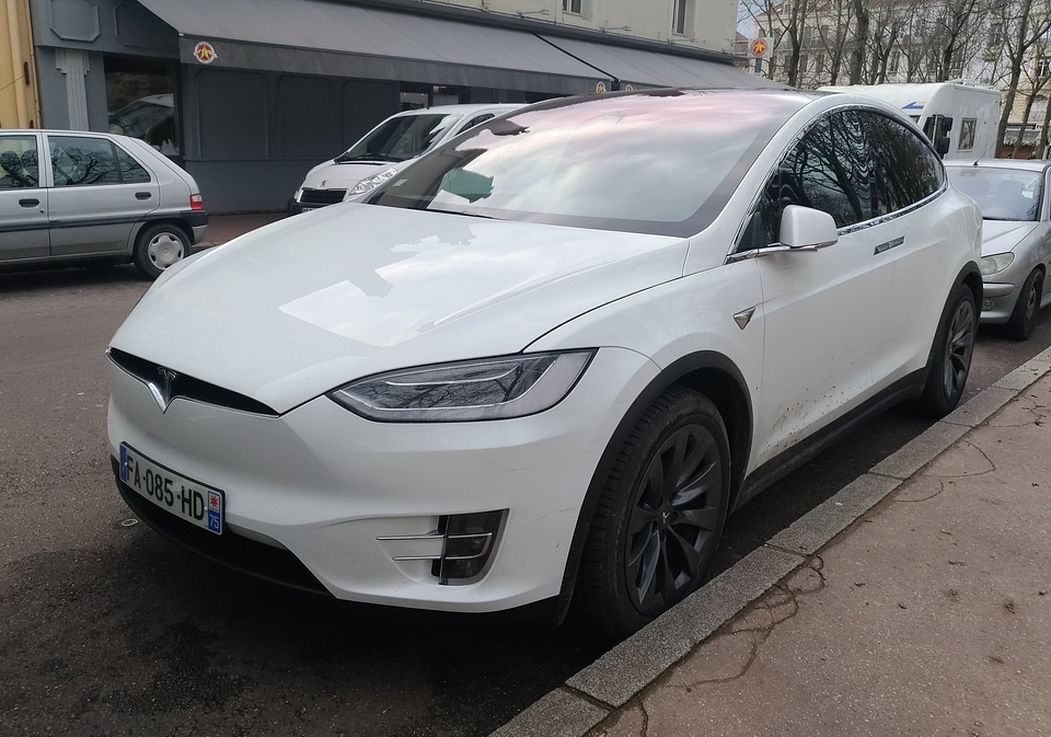tesla vehicle model 3