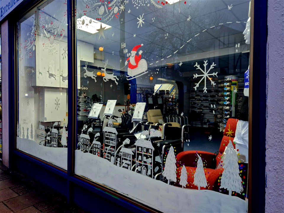 Prestige Healthcare, East Barnet, Christmas Window 2022