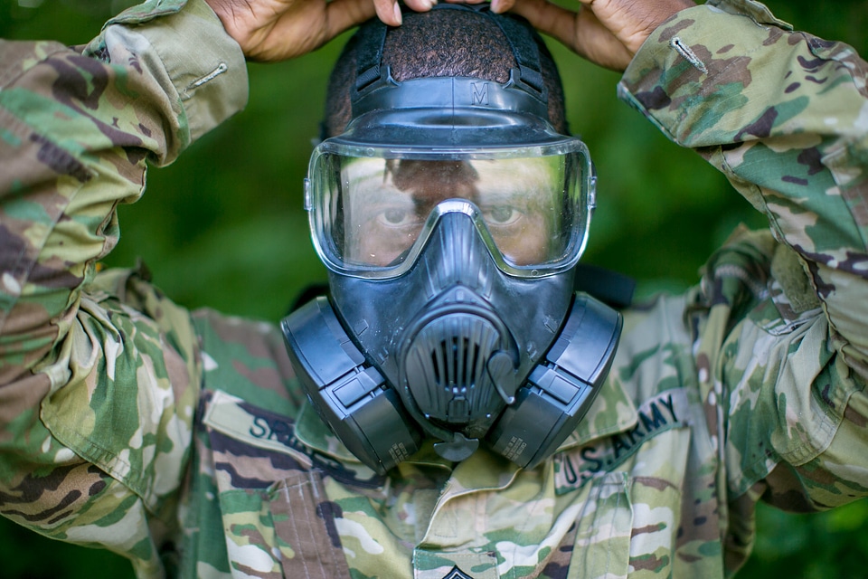 Gas mask during a nuclear scenario