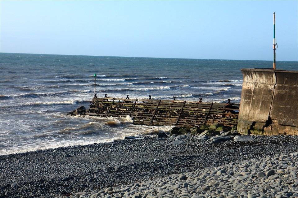 Aberaeron Waves photo