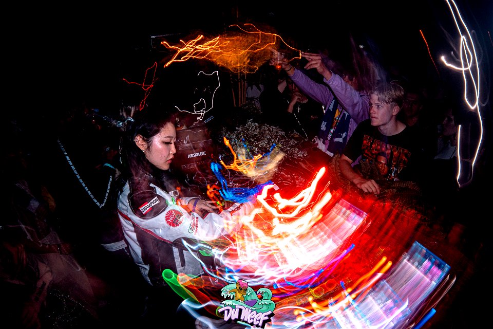 Du Weef: 16/09 Wavy Pics