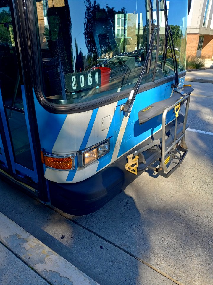 RideOn 2008 Gillig Advantage Diesel @ Montgomery College Rockville