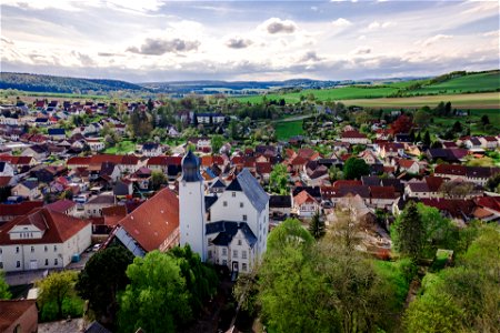 Stadt Eisfeld - Luftaufnahme von der Altstadt mit Schloss photo