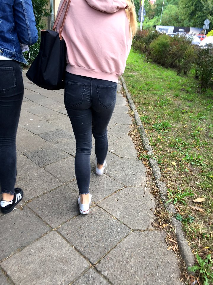 Hot Teen Ass
