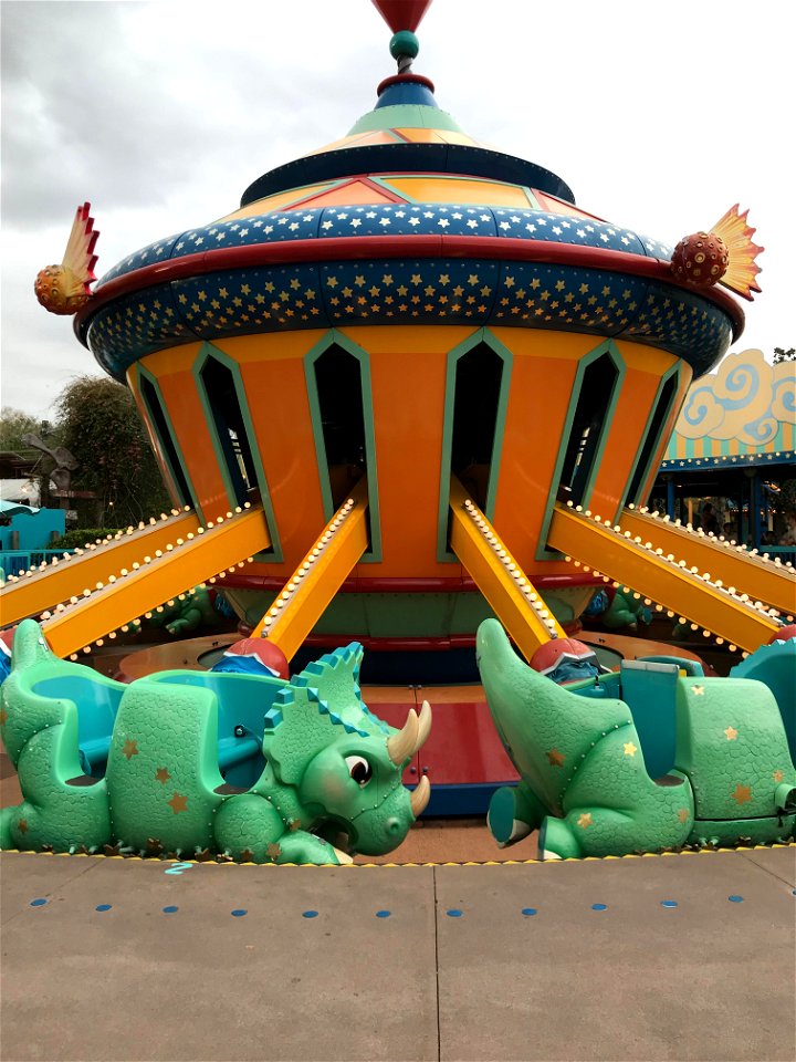 Triceratops Spins