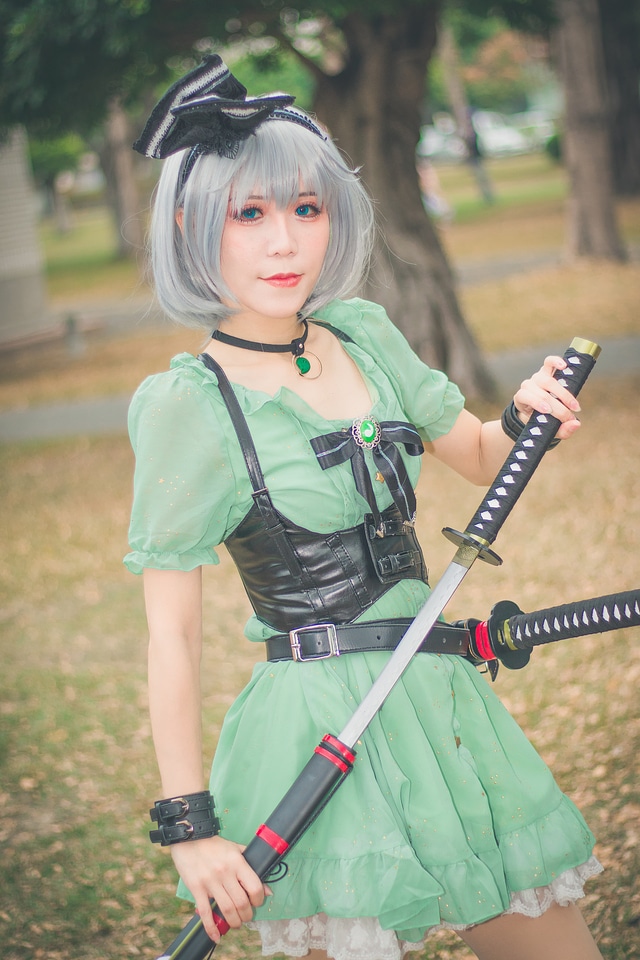 An unidentified Japanese anime cosplay pose