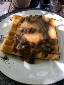 Maybe this looks not tasty for a lot but in true the taste is amazing. Its a Belgian waffles with chicken stripes and a creamy champion souse. Found in a small coffee shop in Dullstroom, South Africa, this meal is called hungry lion.