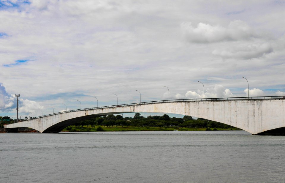 Ponte Costa e Silva vai ganhar passarela para pedestres e ciclovia
