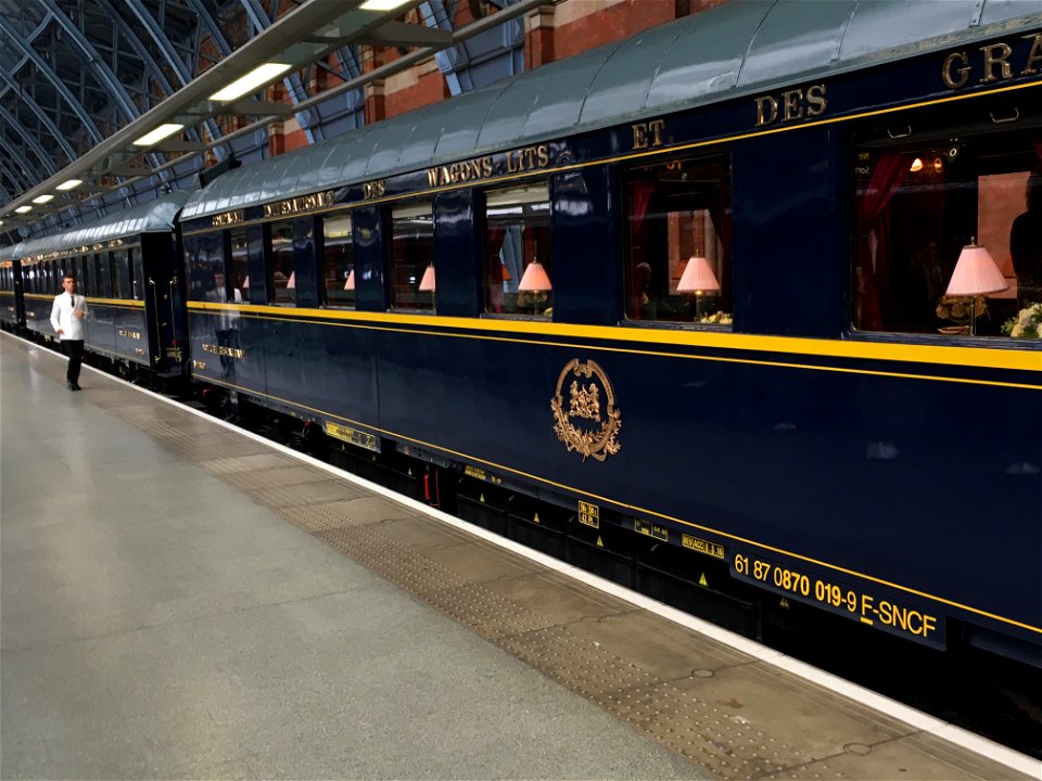 VSOE at St Pancras 02/11/17 photo