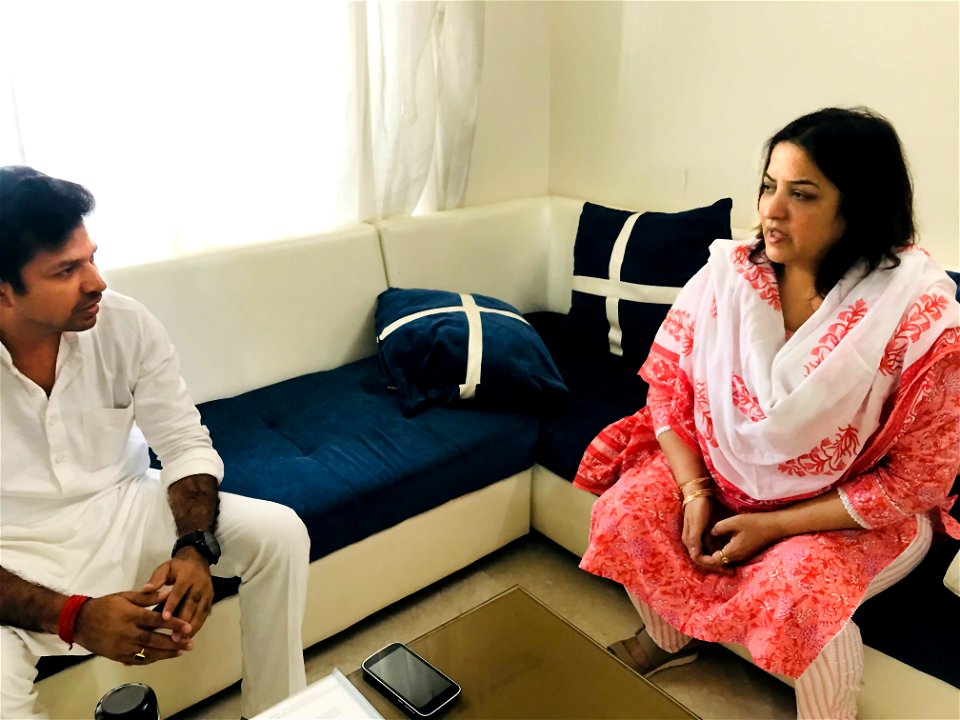 Suresh Gupta met Tunisha  Sharma's mother at her home