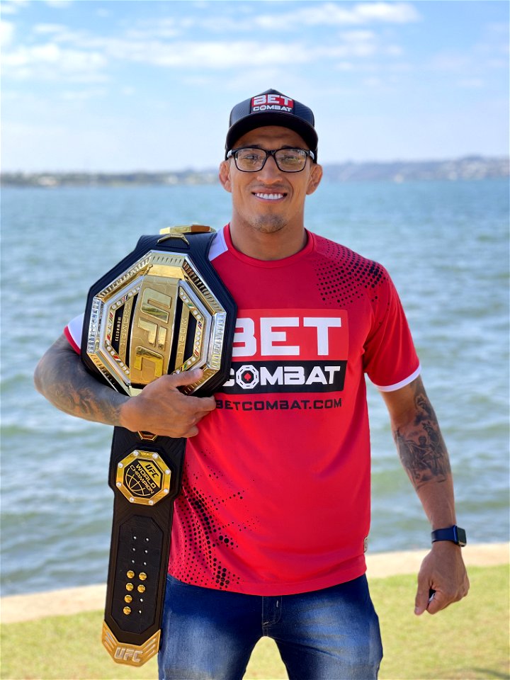 Charles Oliveira UFC