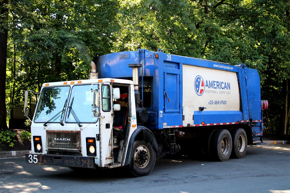 American Disposal truck 35 | Mack LE Heil DP5000