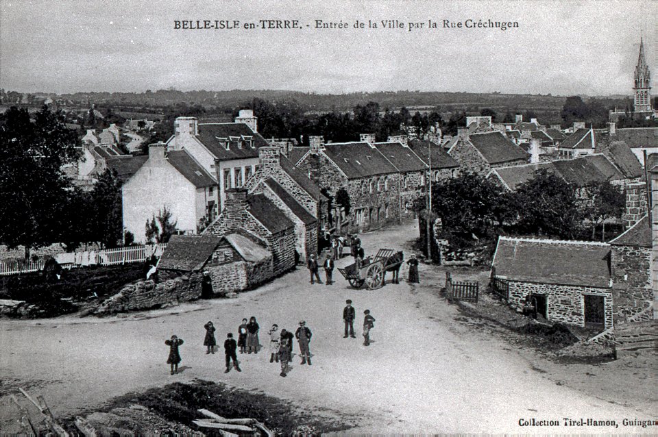 Belle-Isle-en-Terre CPA 1900 photo