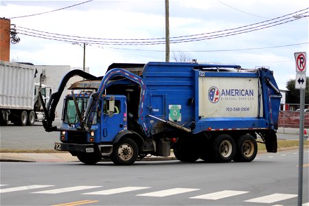 American Disposal Truck 122 | Mack MR Heil Half/Pack