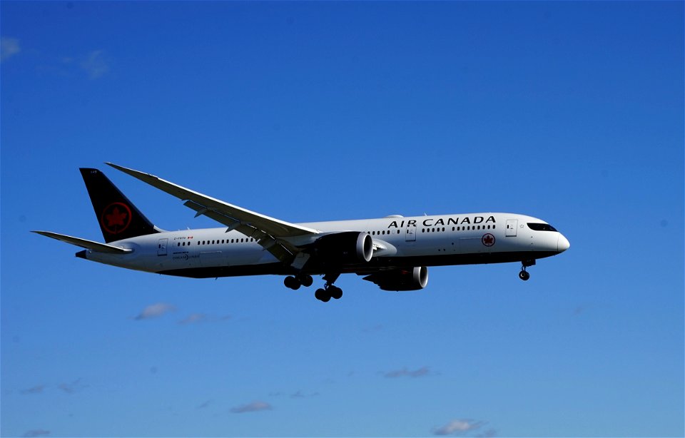 Air Canada 787-9 / C-FRTG