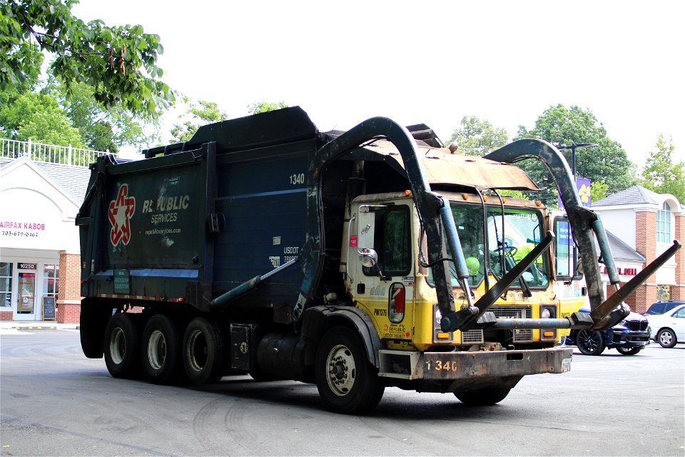 Ex AAA truck 1340