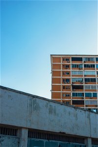 Bir Anzarane Minimalism Building