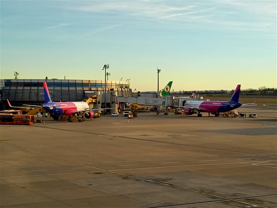 Wizz Air planes at Vienna Airport