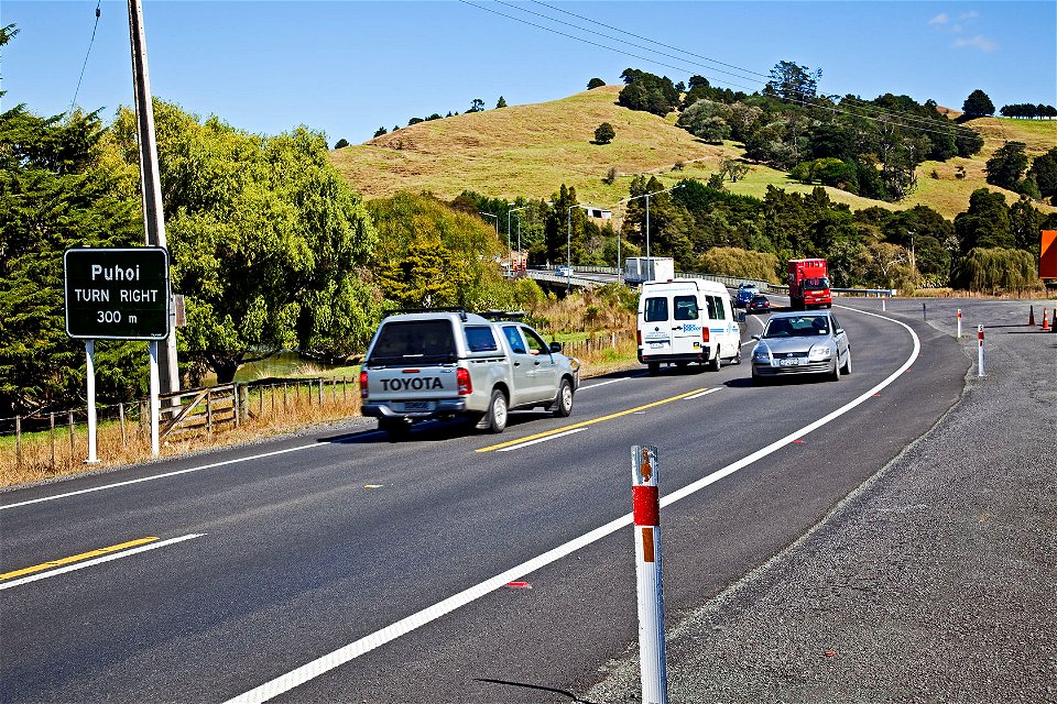 Looking south on SH1 just north of the Pūhoi turn-off