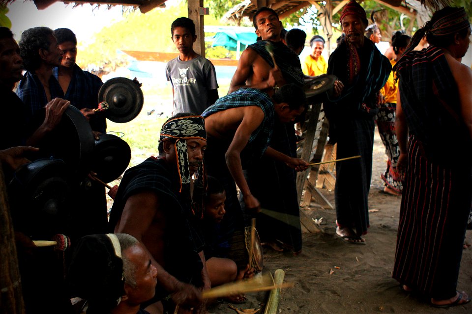 Hegong-Dance2