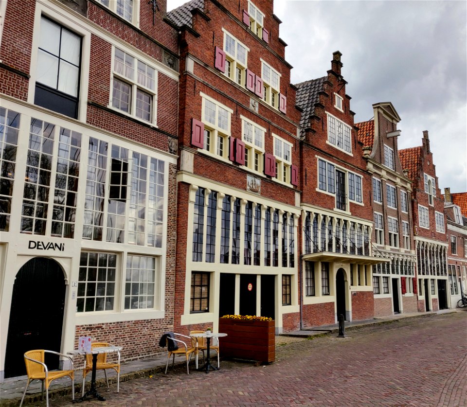 17th century street