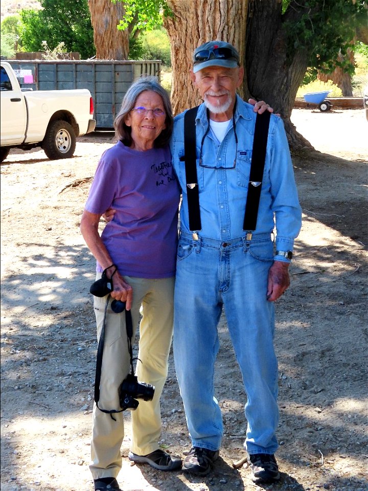 IMG_3033a Dee and Donna  National Public Lands Day - 2021