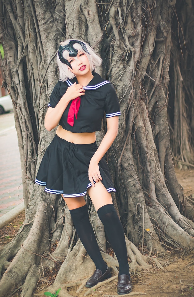 An unidentified Japanese anime cosplay pose