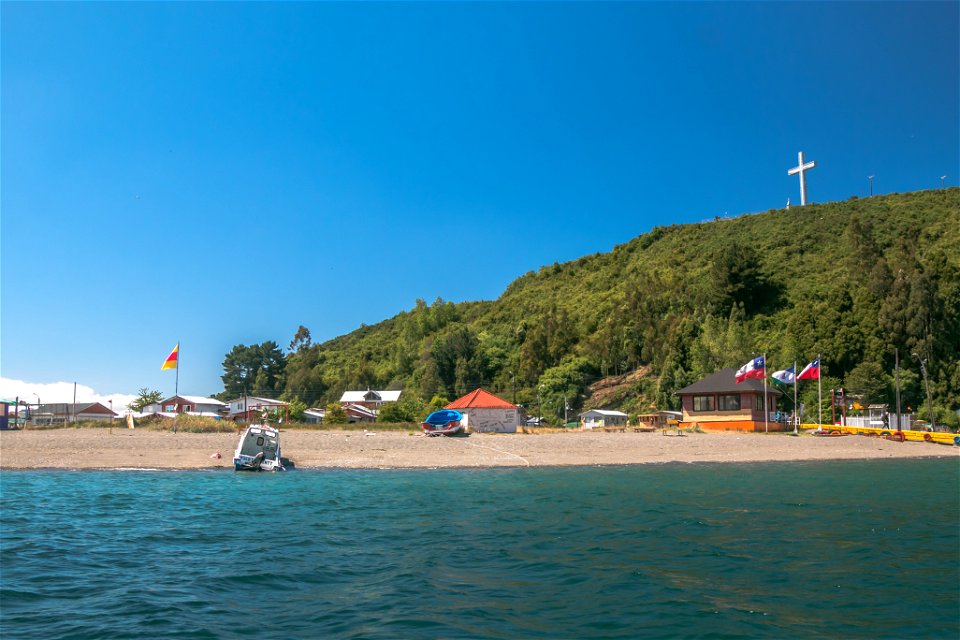 Canal de Tenglo_Isla Tenglo.jpg