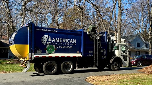 American Disposal truck 432 photo