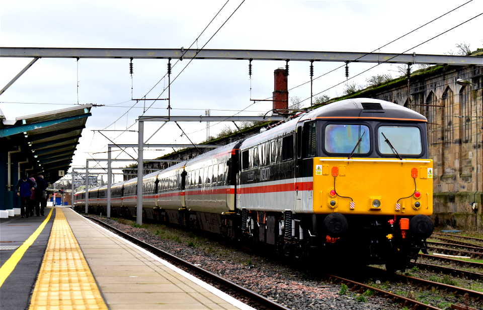 87002 back on the mainline