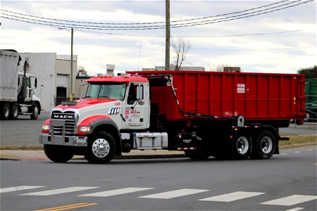 JLT Trucking 609 | Mack GR64 Gal-Breath