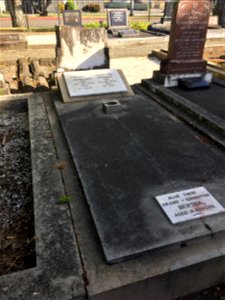 Robert and Sarah McMurray's Grave photo