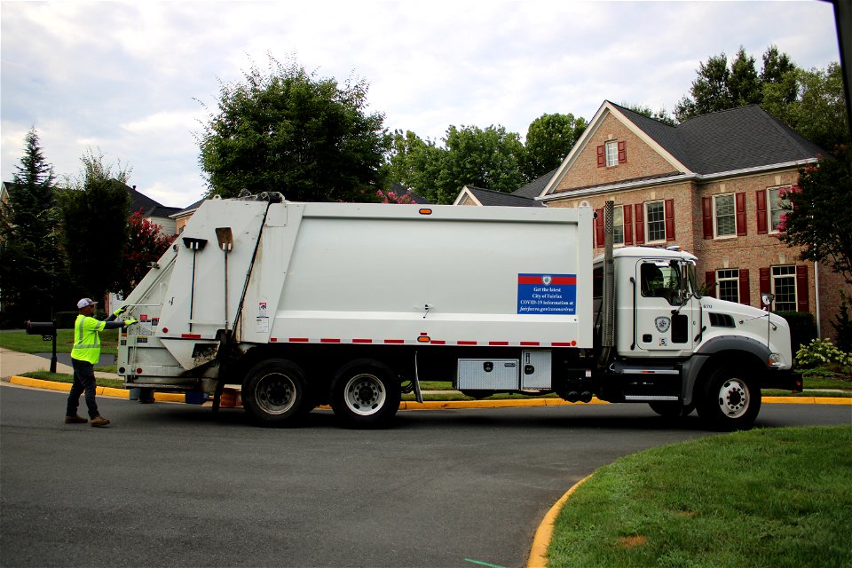 Fairfax City truck 670