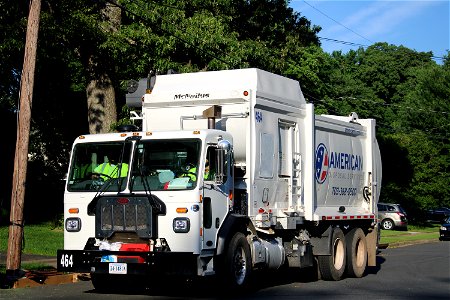 American Disposal truck 464 | Peterbilt 520 Mcneilus ZR