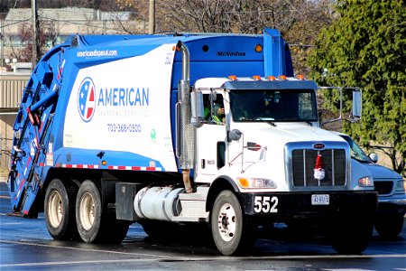 American Disposal Truck 552 photo
