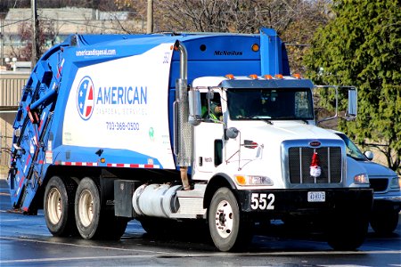 American Disposal Truck 552