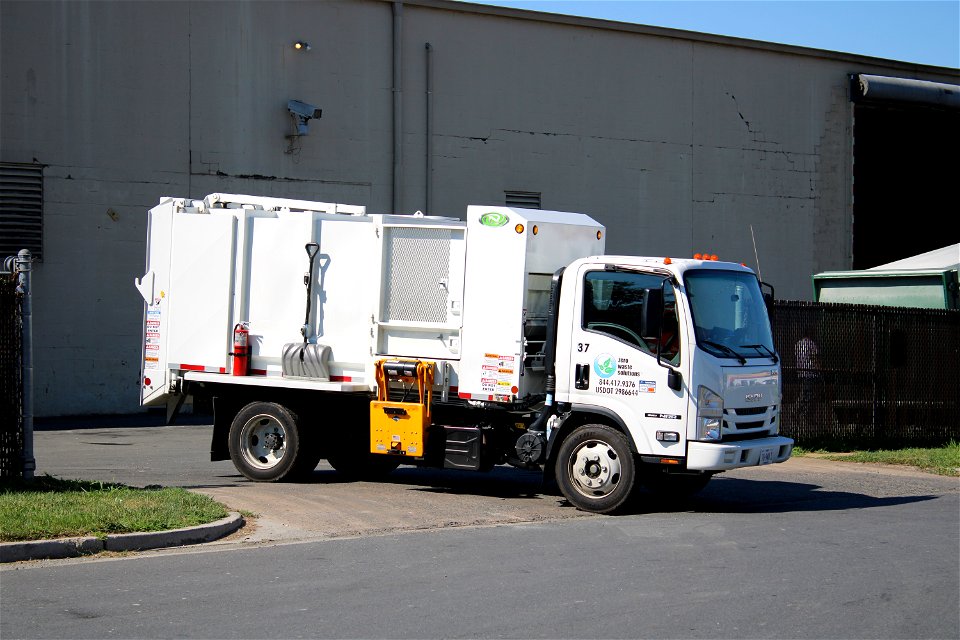ZWS truck 37 | Isuzu N-series New Way Mamba