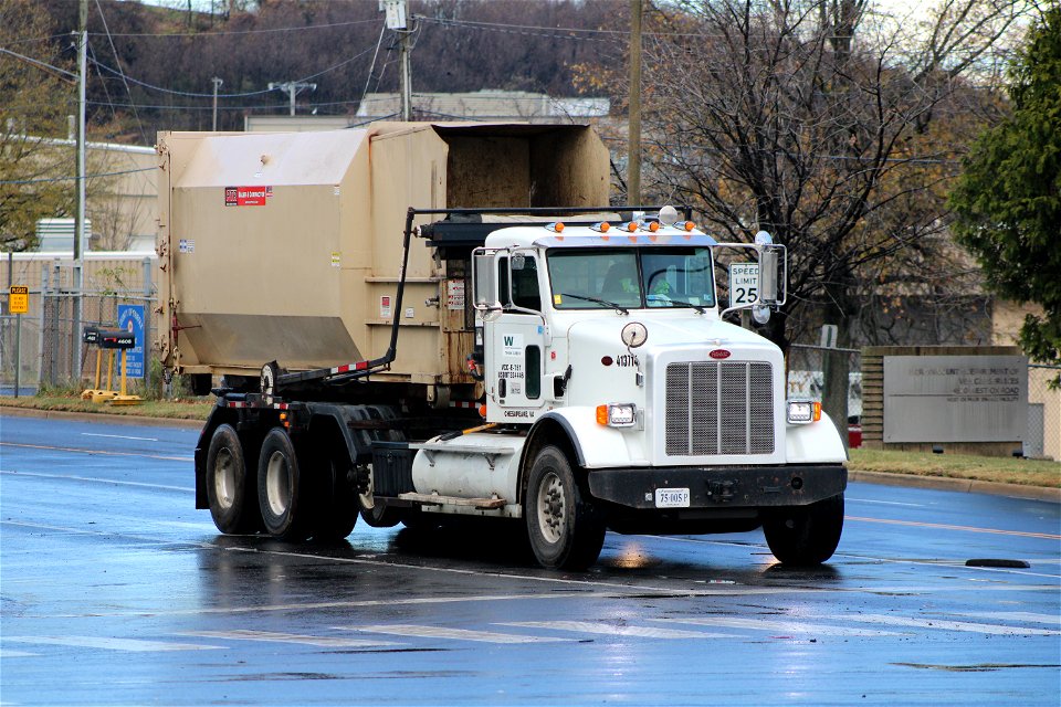 CNG Peterbilt 367