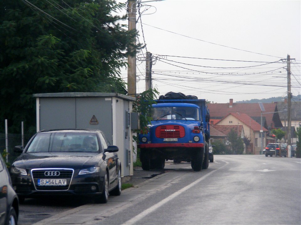 Tatra 148