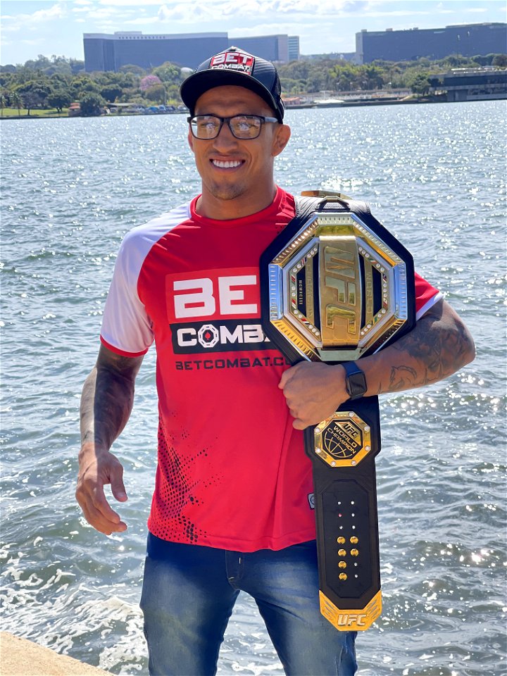 Charles Oliveira UFC