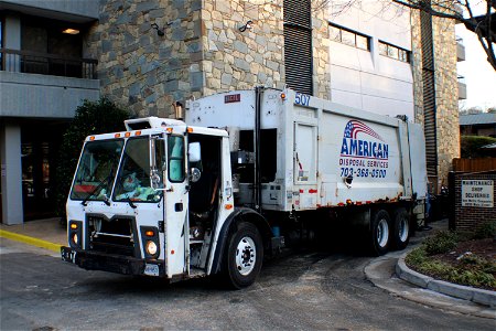 American Disposal truck 507 | Mack LEU Heil DP5000 photo