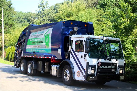 Fairfax County truck 7219 | Mack LR McNeilus XC-RL