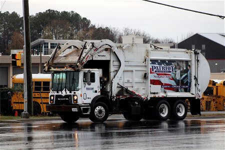 Patriot Disposal Truck 504 | Mack TE McNeilus Atlantic